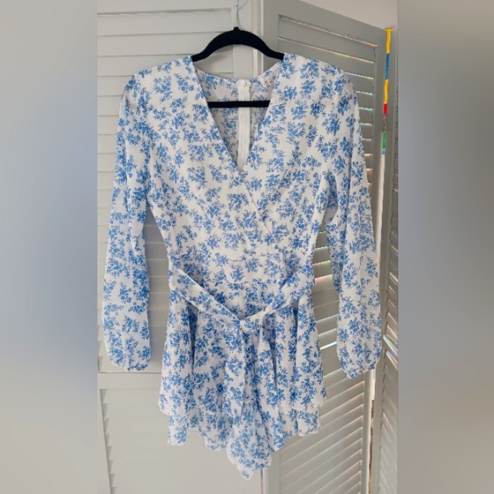 Floral Blue and White Romper Dress, Full Back Zipper, Fully Lined. Size S. NWOT